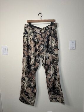 SixSite Performance Hunting Pants Men's Size 40 Grey Camo Tactical Embroidered